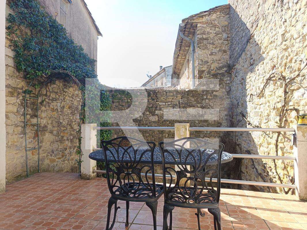 Maison à LEDIGNAN