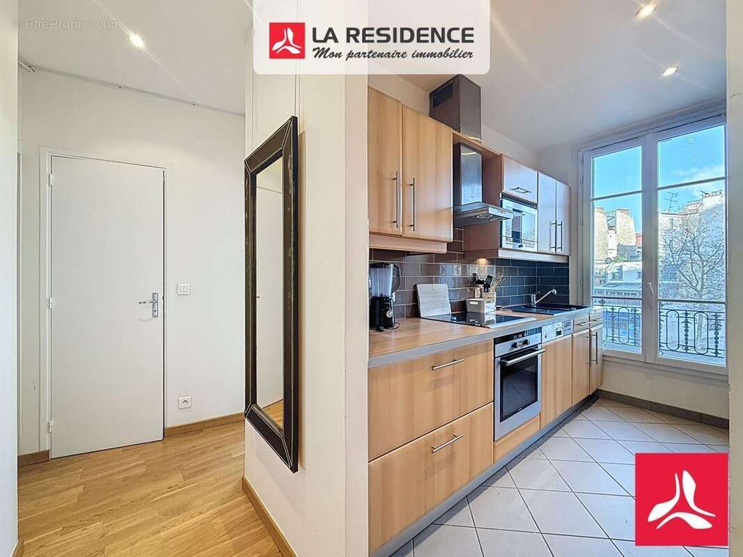 Appartement à PARIS-17E