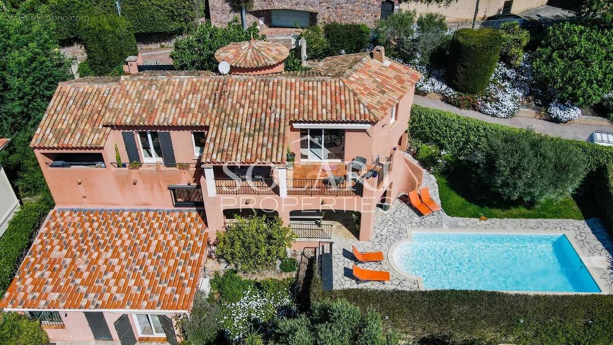 Maison à THEOULE-SUR-MER