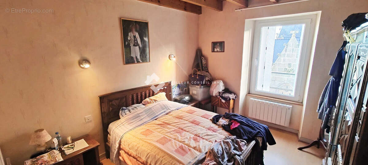 Appartement à CAUREL