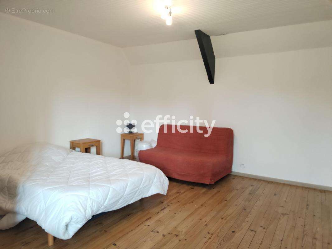 Maison à SAINT-JEAN-DES-BAISANTS