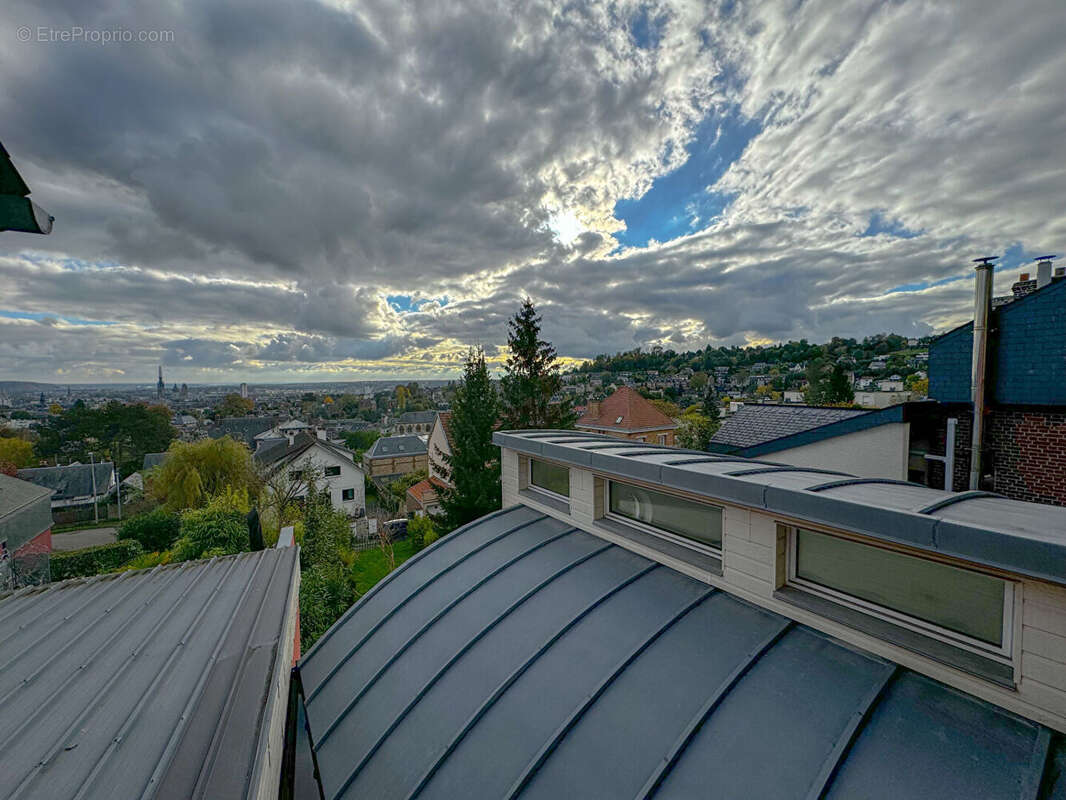 Maison à MONT-SAINT-AIGNAN