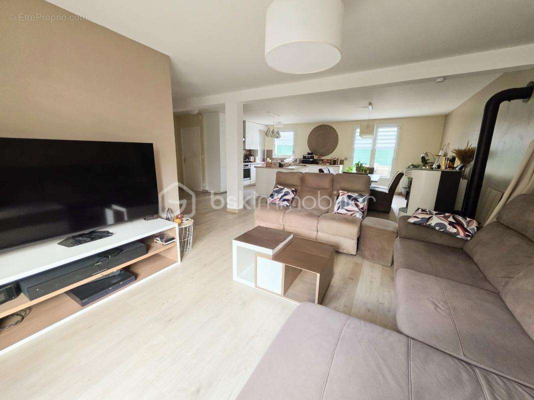 Maison à ROISSY-EN-BRIE