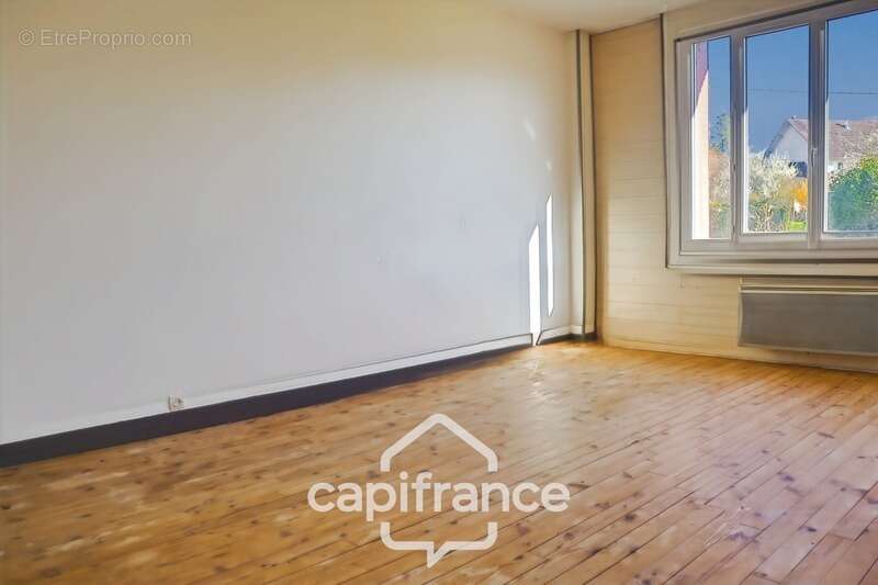 Appartement à PASLIERES