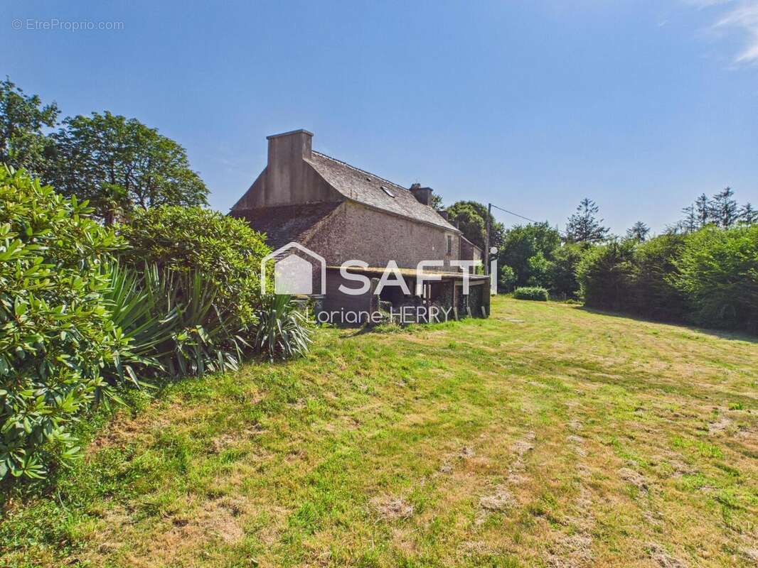 Maison 205 m² à Guimiliau  - photo 9