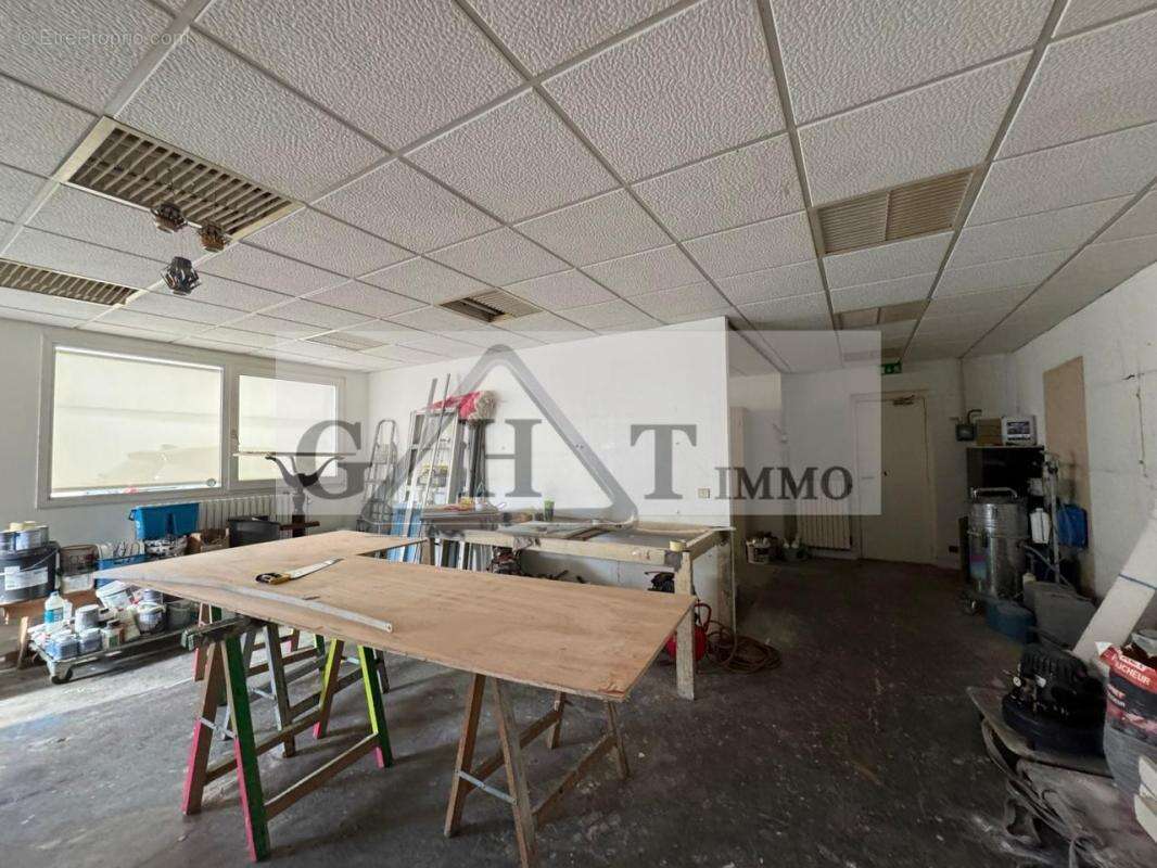 Commerce à NOISY-LE-SEC