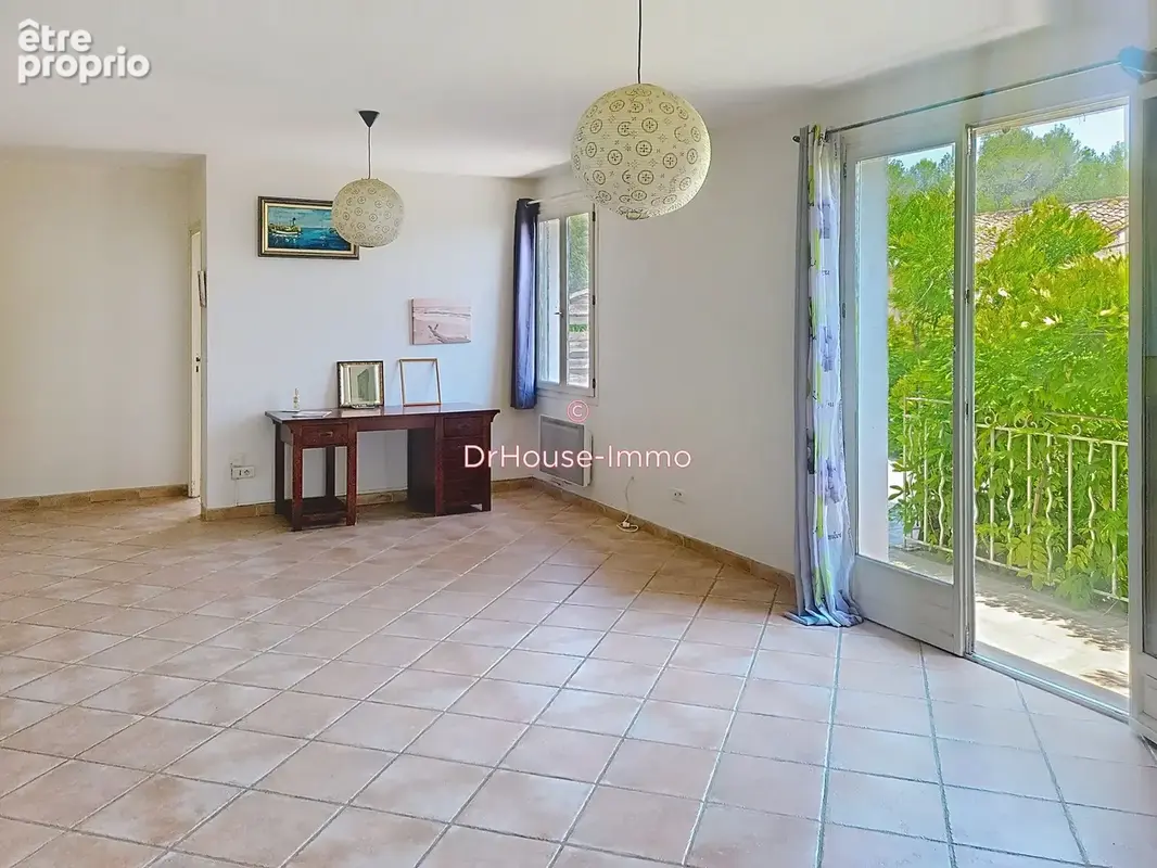 Appartement 3 pièces 72 m² à vendre à La Ciotat (13600) - photo 3