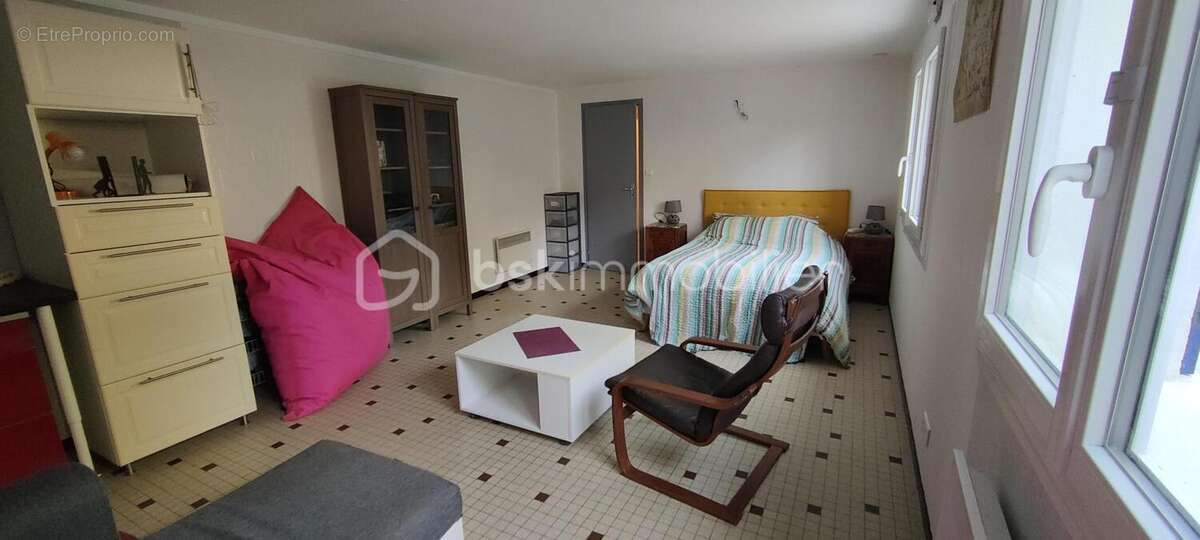 Maison à VARENNES-VAUZELLES