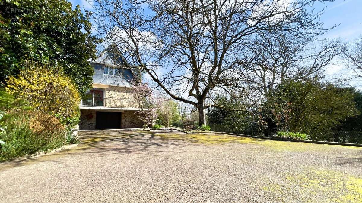 Photo 2 - Maison à MAYENNE