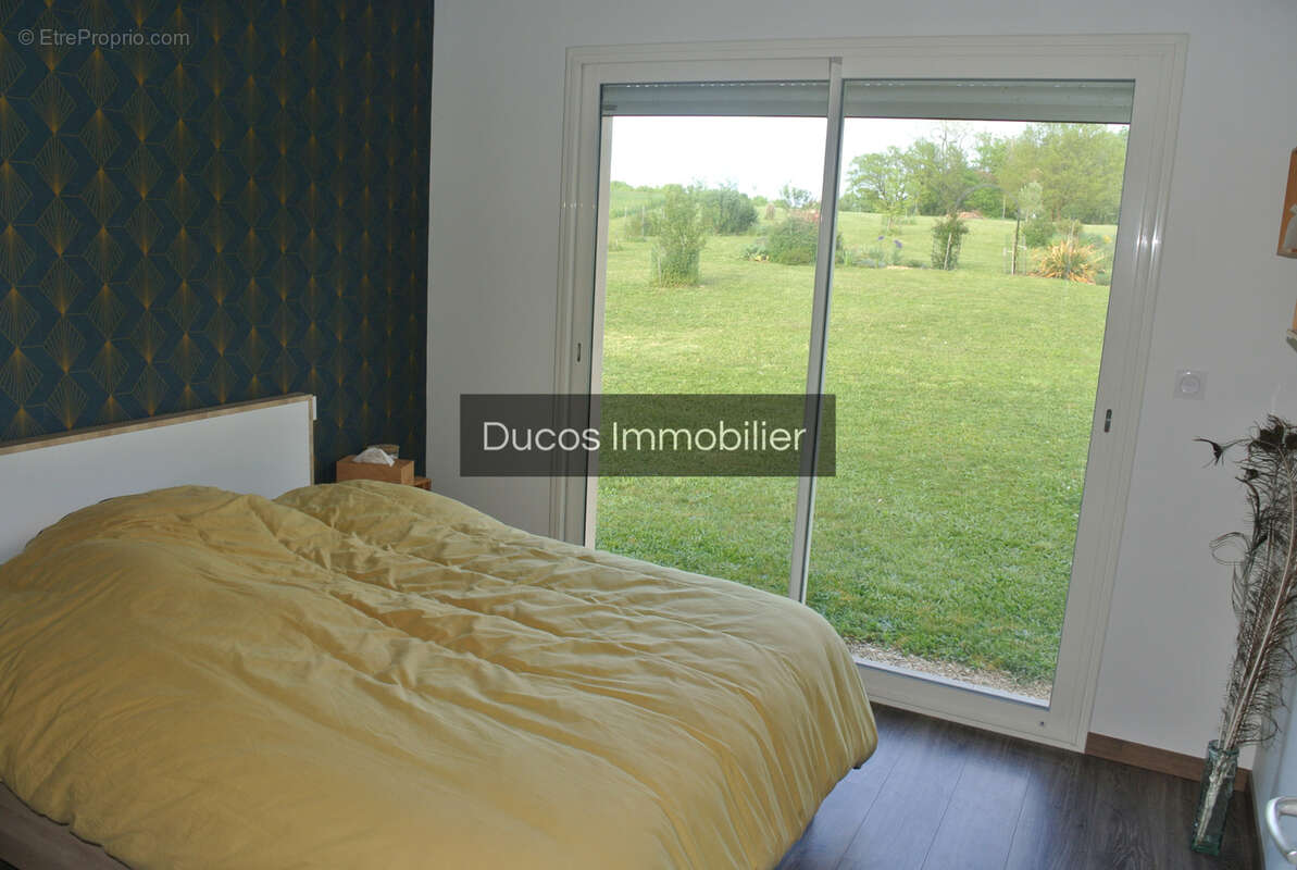 Maison à ARMILLAC