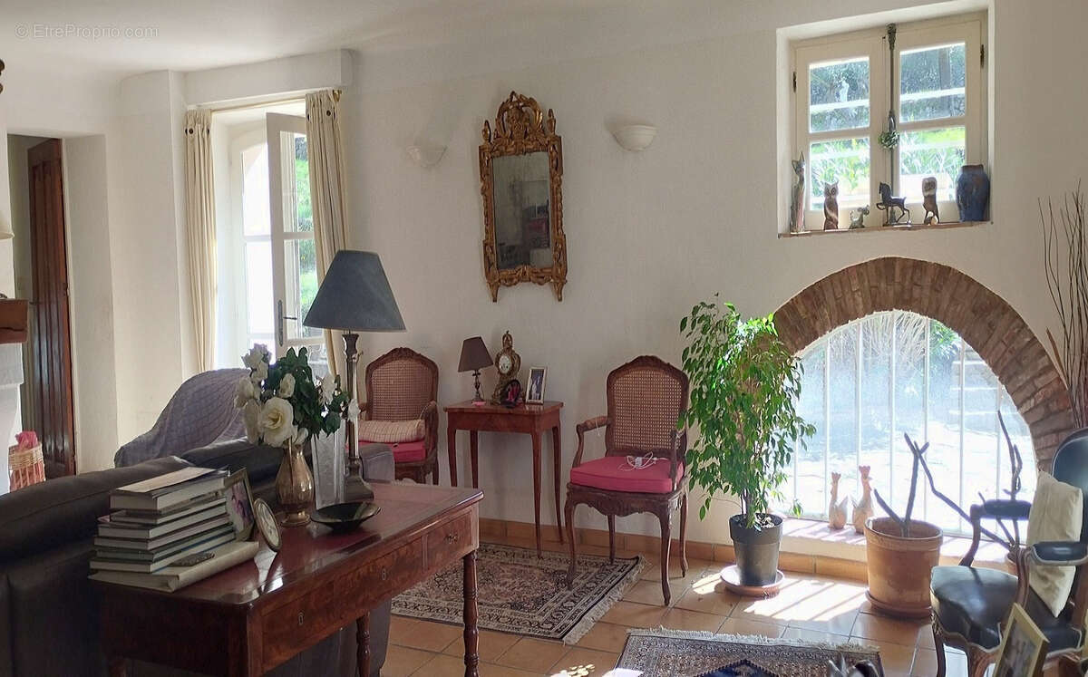 Maison à HYERES