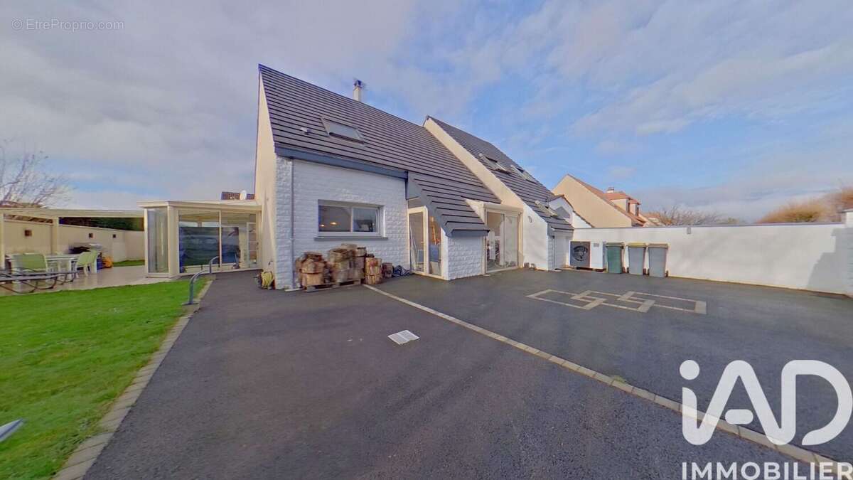 Photo 6 - Maison à LIEUSAINT