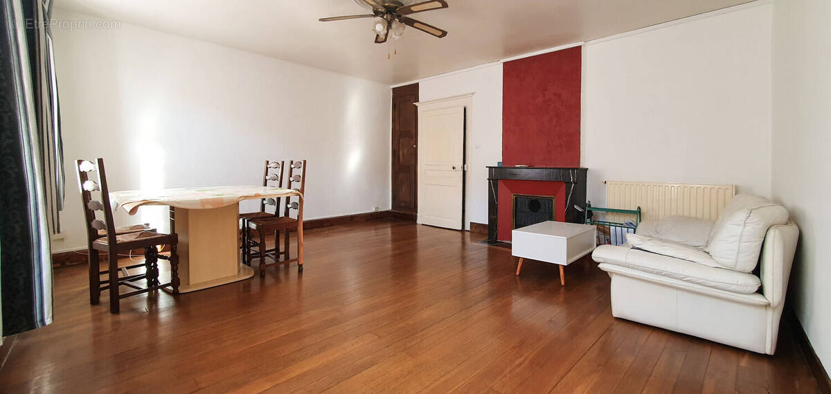 Maison à COLOMBEY-LES-BELLES