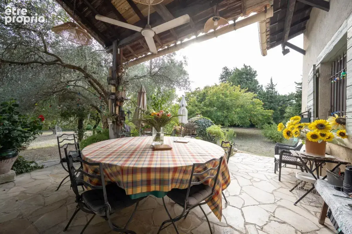 Maison plain-pied + studio sur 3976 m² terrain - photo 2