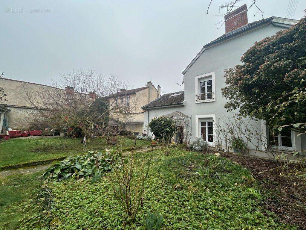 Maison à DORMANS