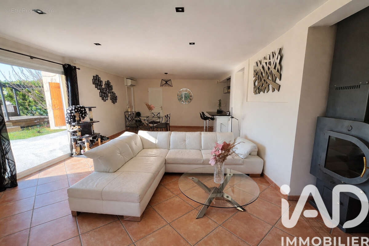 Maison 179 m² à Grane  - photo 2
