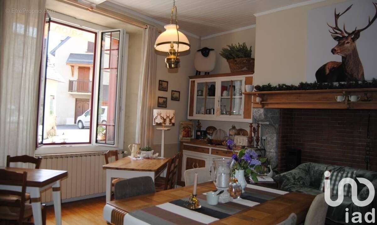 Photo 3 - Maison à LUZ-SAINT-SAUVEUR