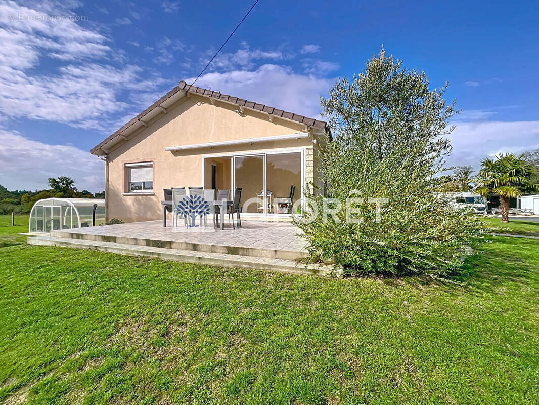 Maison à CHATILLON-SUR-THOUET