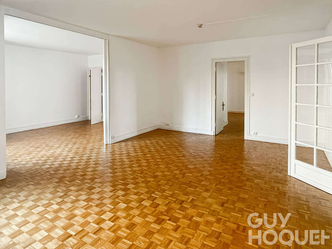 Appartement à VERSAILLES
