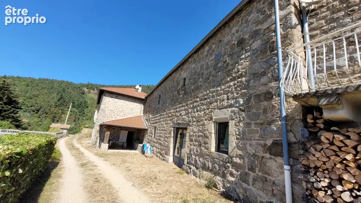 Maison à ROCHEPAULE