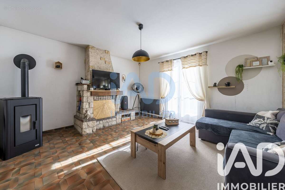 Photo 4 - Maison à VILLECERF