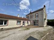 Maison à BAGNEAUX-SUR-LOING