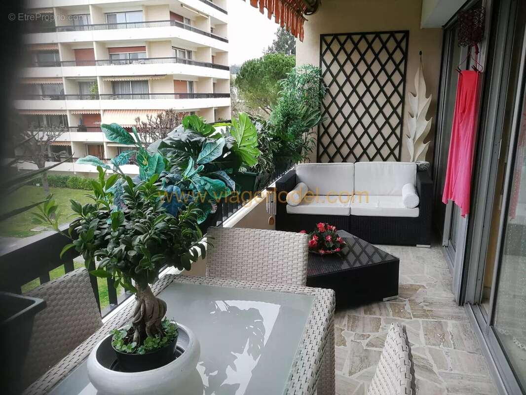 Appartement à VILLENEUVE-LOUBET