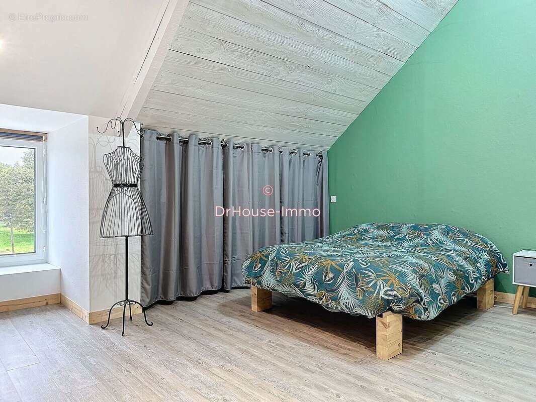 Maison à MALESTROIT