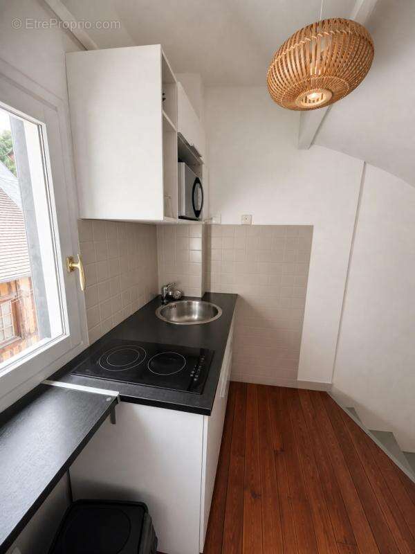 Immeuble de 80 m² situé à Honfleur - photo 2