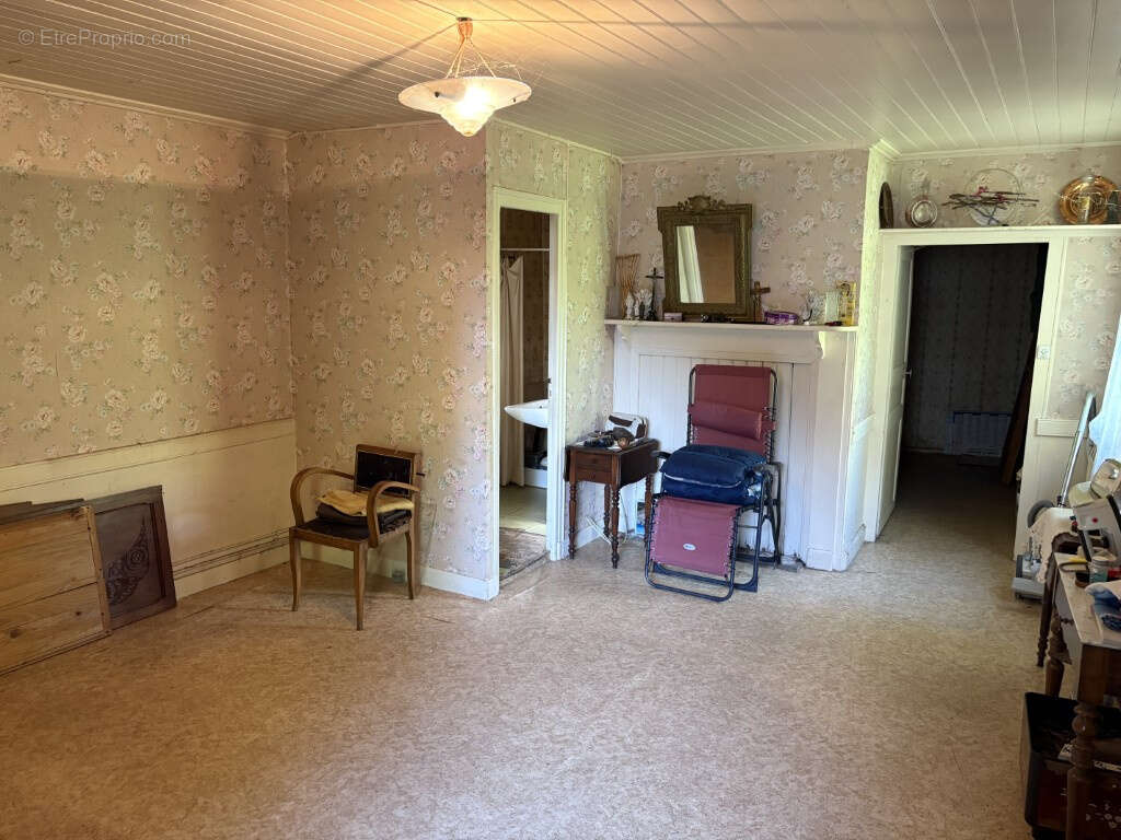 Maison à SAINT-AULAIRE