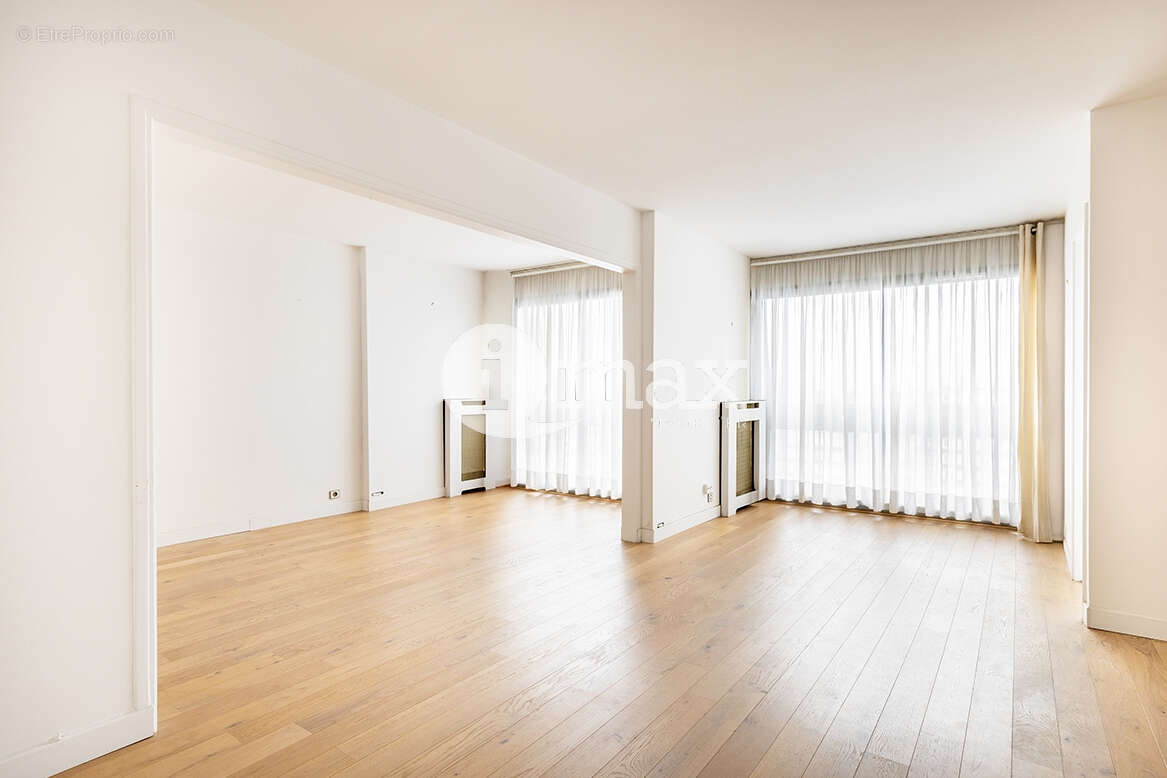 Appartement à LEVALLOIS-PERRET