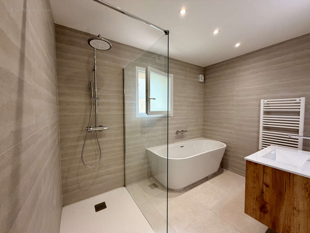 Maison à LA VALETTE-DU-VAR