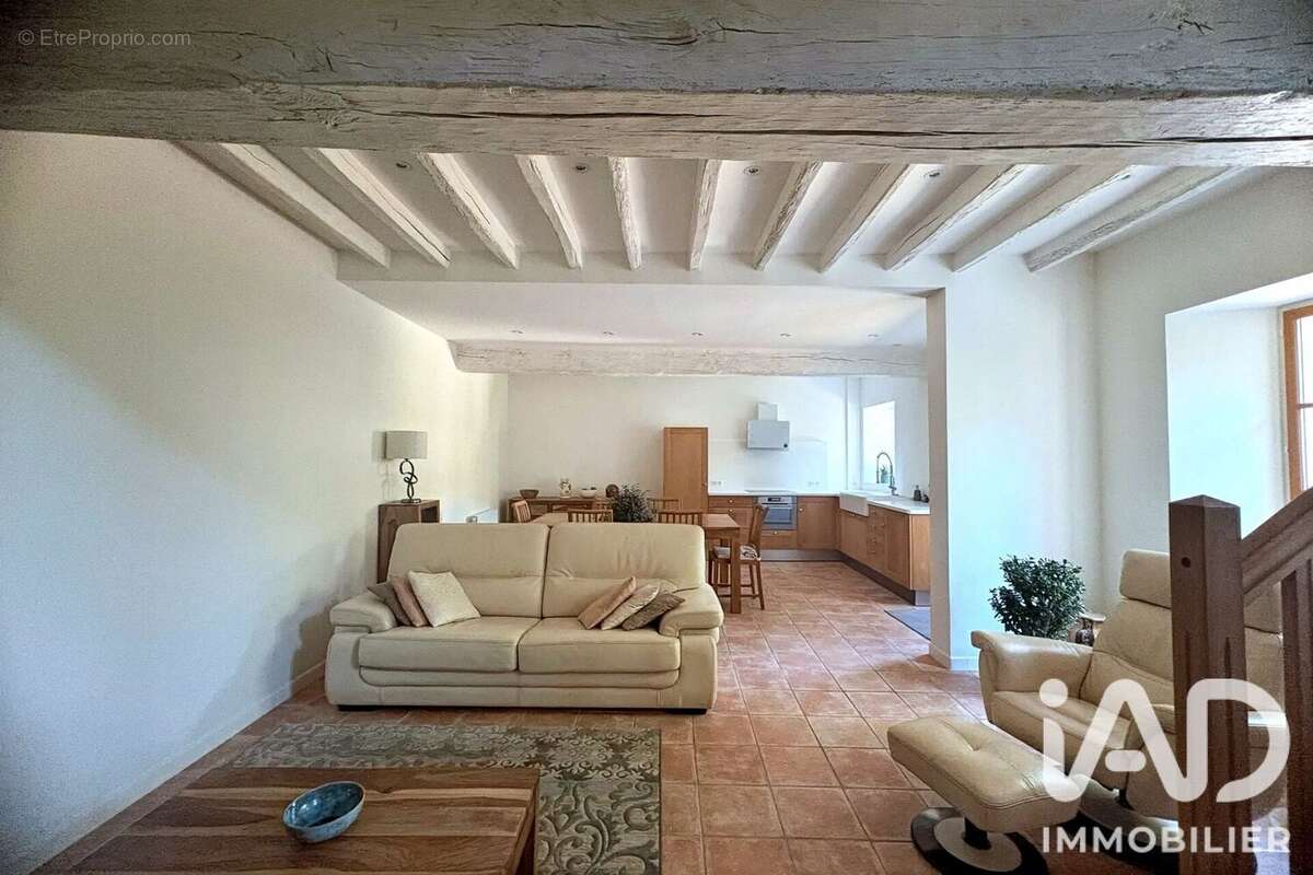 Maison 94 m² à Michery  - photo 6