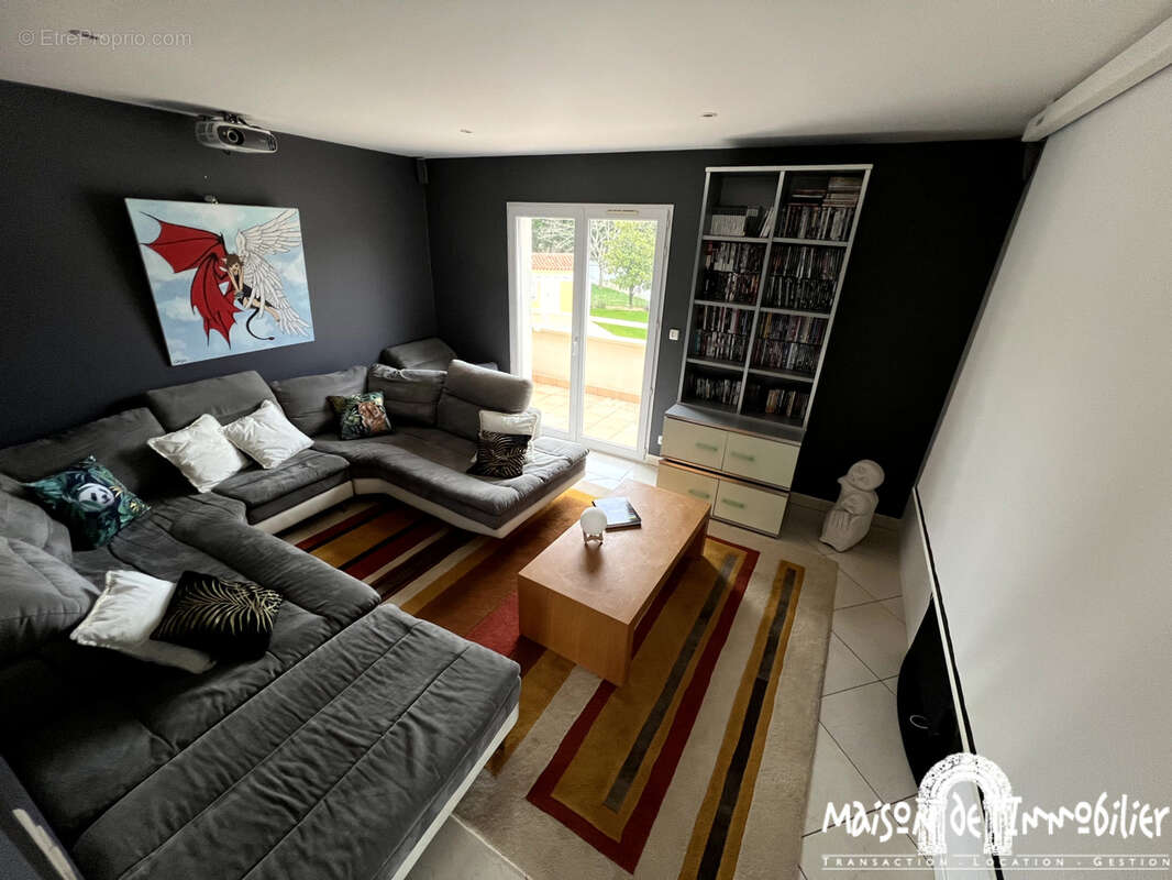 Maison à MESNAC