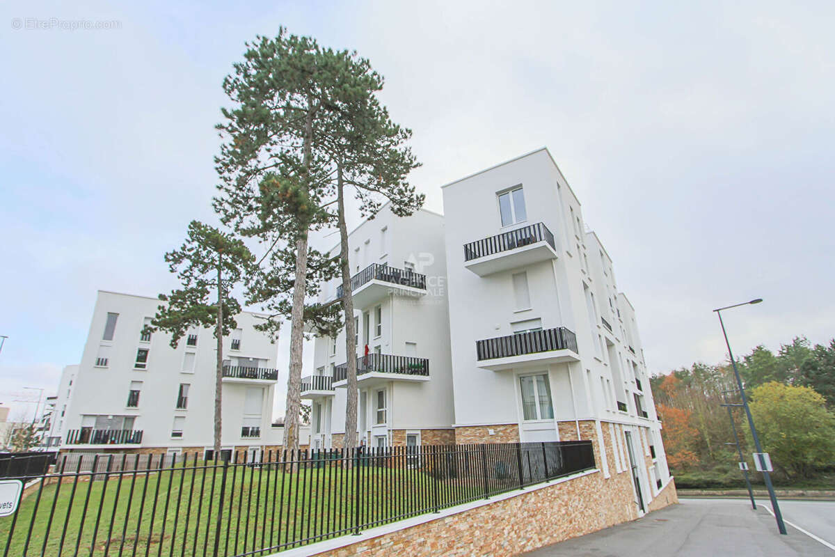 Appartement Poissy 4 pièce(s) 75.80 m2 - photo 10