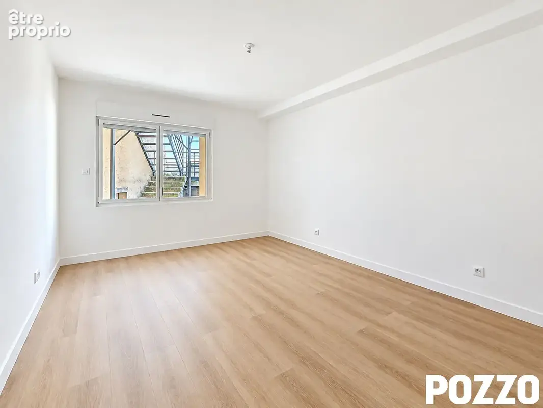 A Vendre - Avranches centre - Appartement rez-de-chaussée - 5 pièce(s) 137,64 m² - terrasse et parking - photo 11