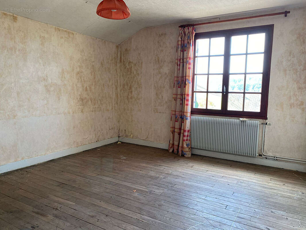 Maison à MONTCEAU-LES-MINES