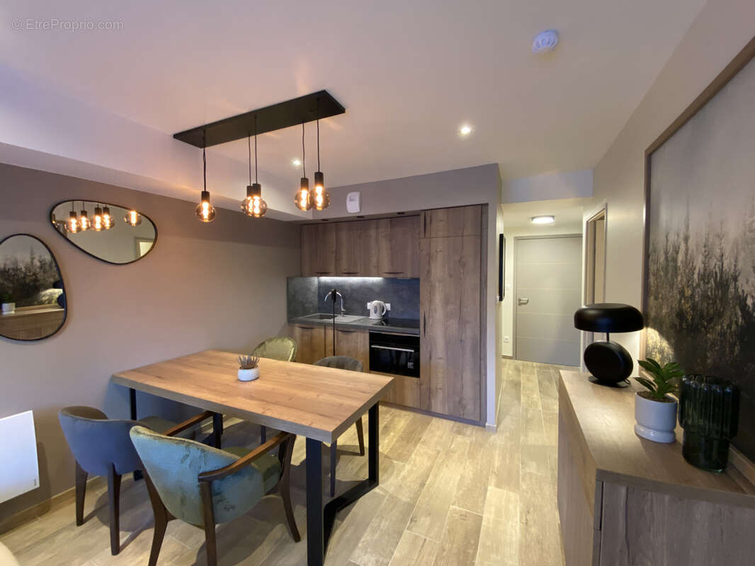 Appartement à UVERNET-FOURS