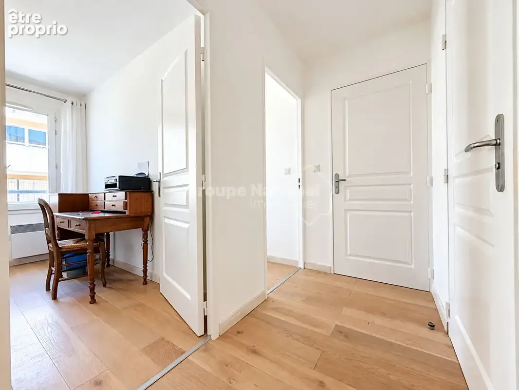 Appartement T3 lumineux avec grande terrasse ! - photo 6