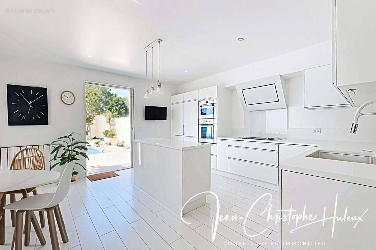 Maison à BOUILLARGUES