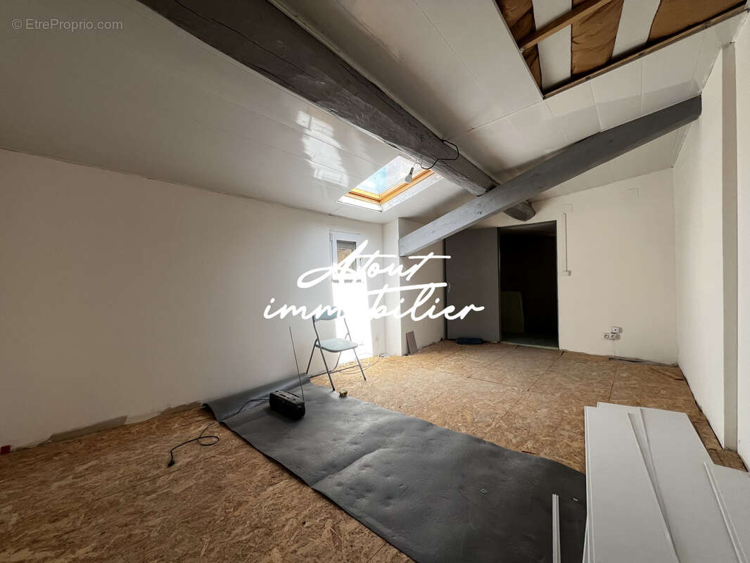 Nebian - maison de village a renover - photo 11