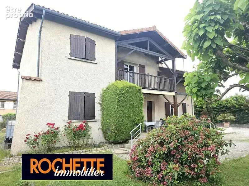 Maison à MONTROND-LES-BAINS