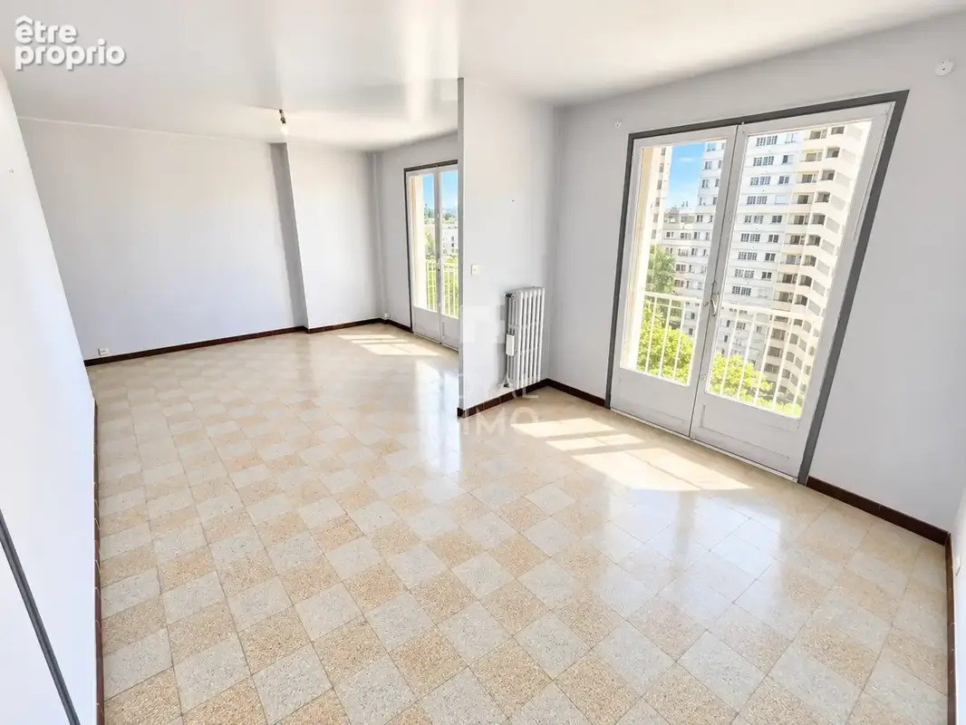 Le Mourillon - T3 avec balcon - proche commerces et commodités - photo 3