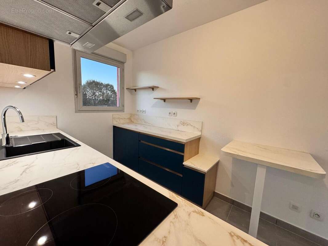   - Appartement à VILLEFRANCHE-SUR-SAONE