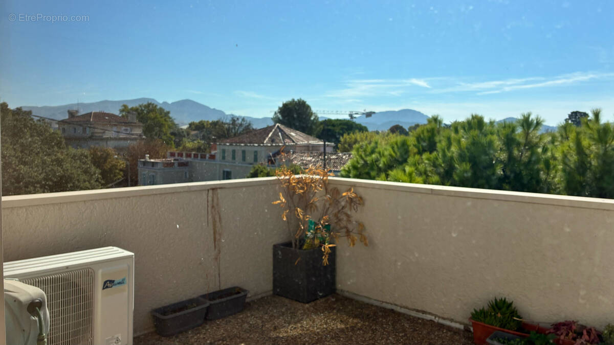 Appartement à MARSEILLE-8E