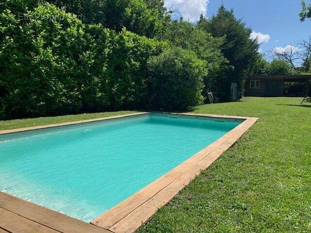 Maison à COLLONGES-AU-MONT-D&#039;OR