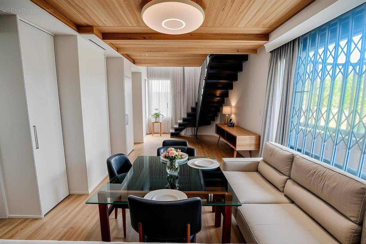 Maison à FAVERGES-DE-LA-TOUR