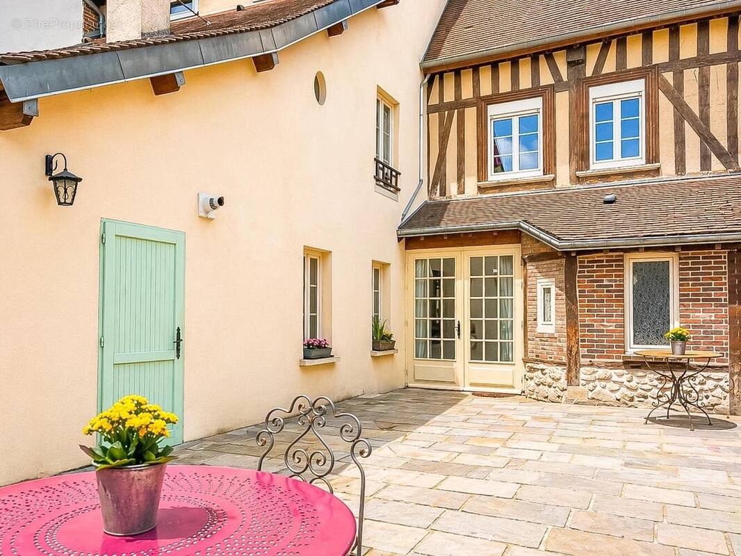 Photo 1 - Maison à IVRY-LA-BATAILLE