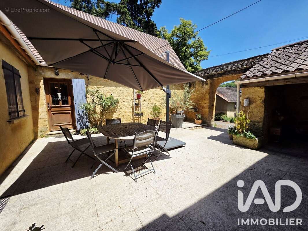Maison 88 m² à Prats-De-Carlux  - photo 2