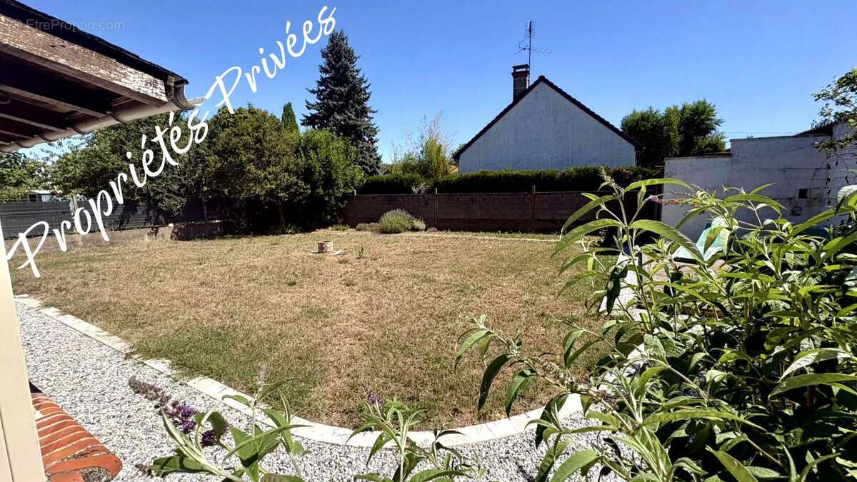 Maison à SAINT-GERVAIS-LA-FORET